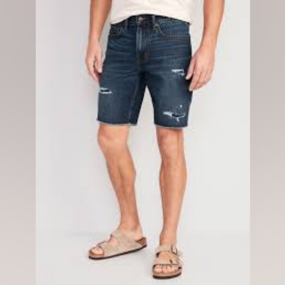 Old Navy #549110 Slim Built-In Flex Distressed Denim Jean Shorts NWT